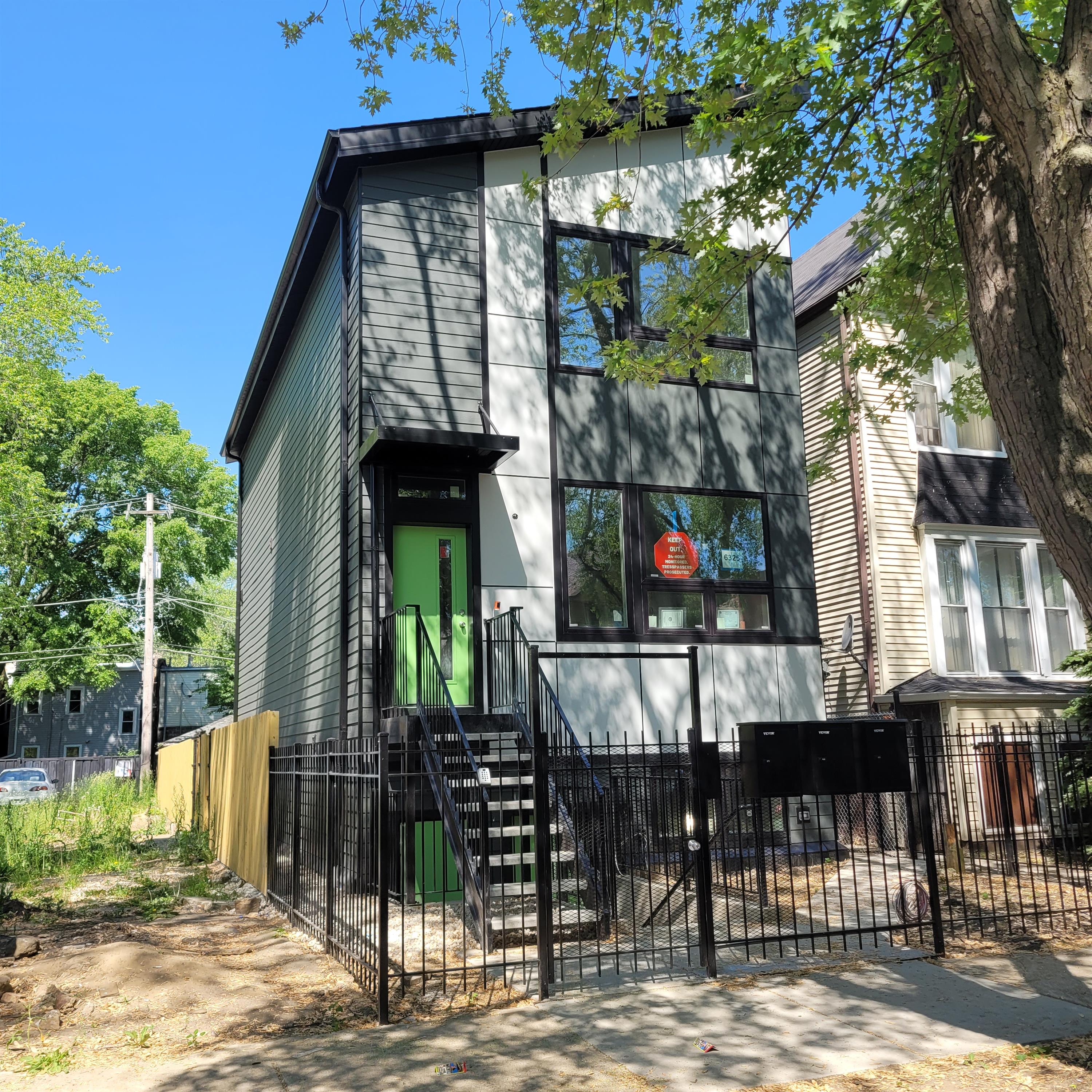 6326 South Rhodes Avenue - 2